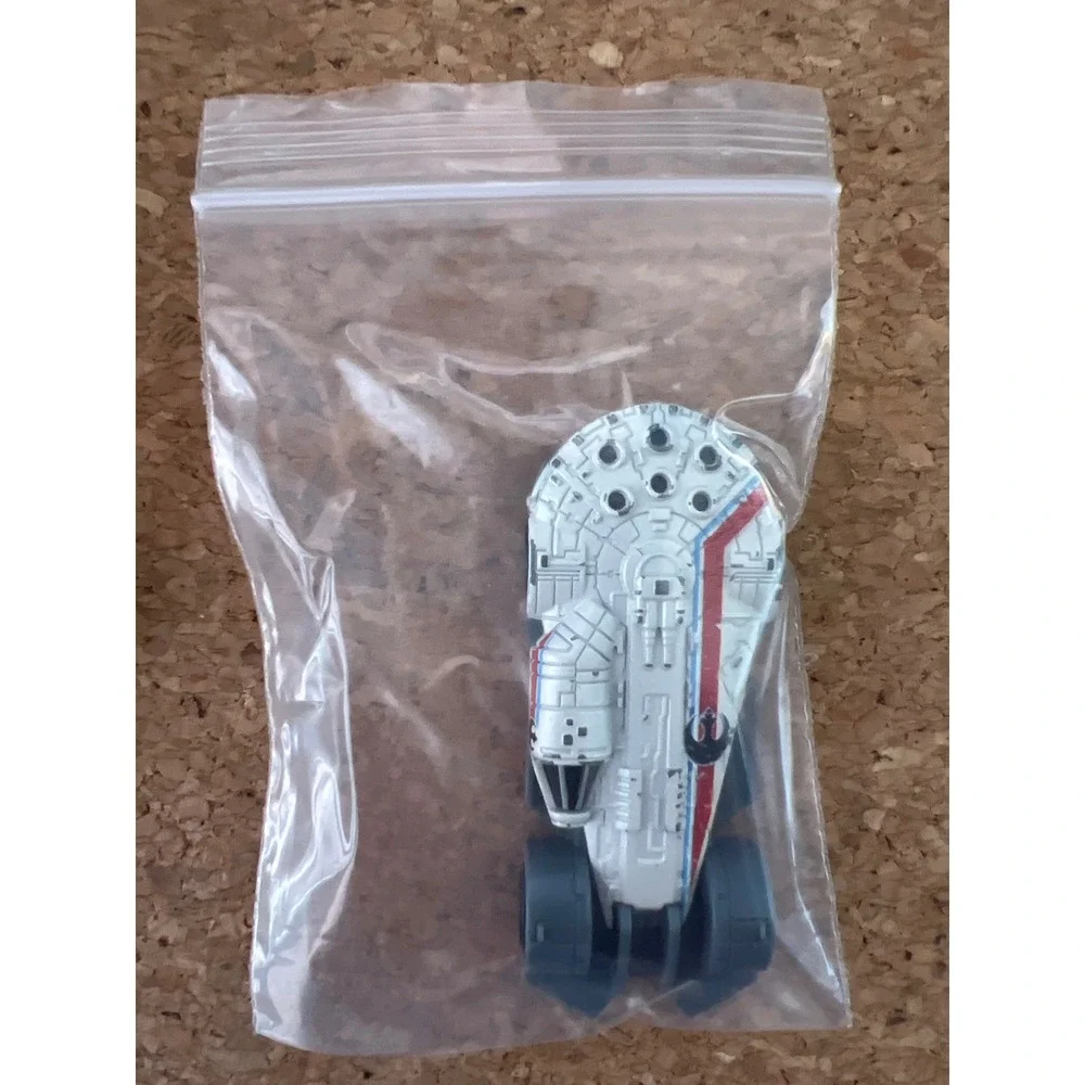 Hot Wheels Millennium Falcon Star Wars Character Car OS‎ Grey Good Diecast Racer